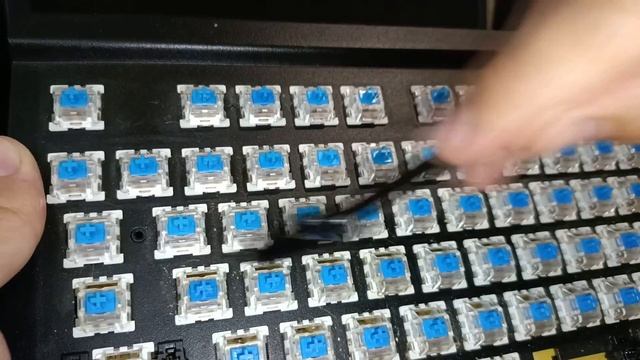Как почистить и уменьшить звук на клавиаторе