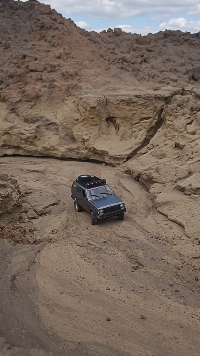 MN-78 катается на атмосферной локации #rc #rccar #crawler #4x4rc #scale #rclife #mnmodel #mn78