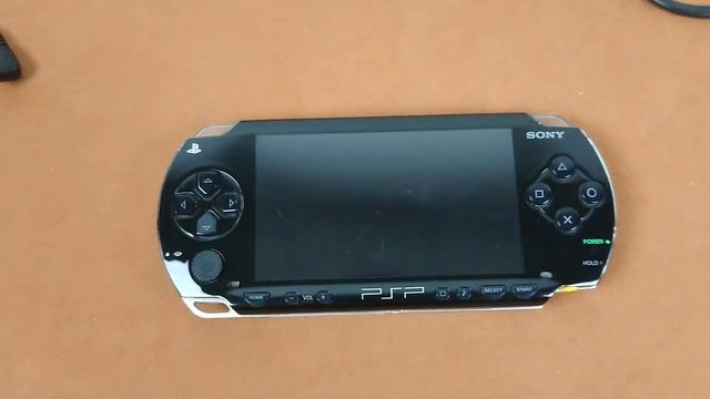 Игровая консоль Sony PSP (+UMD Demo Disk)