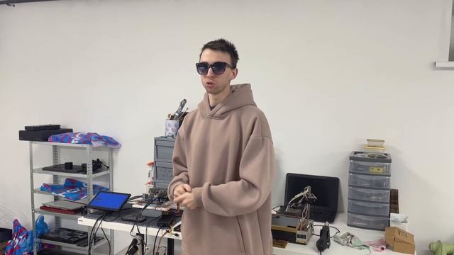 Открыл сервисный центр !!!!