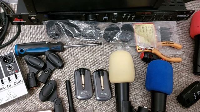 Микшер и микрофоны для концерта. Вот что я беру на конц