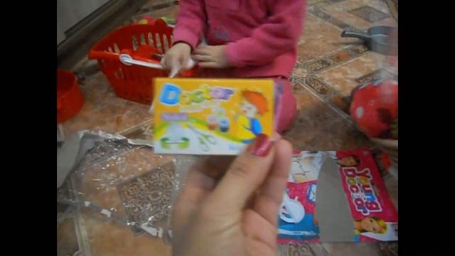 МОЯ КАТЬКА ВРАЧ / ПОДАРКИ ОТ ДРУЗЕЙ