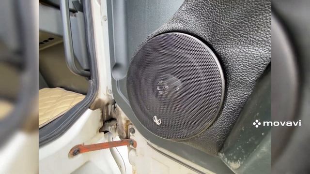 Замена динамиков на MAN TGA.Ставим DL Audio BARRACUDA 165 SE