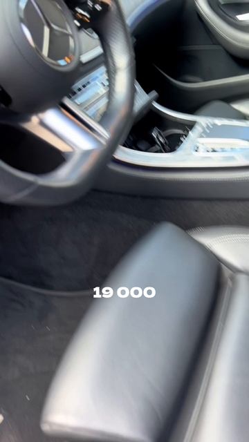 Mercedes E350 — комфорт бизнес-класса, который приятно удивляет.