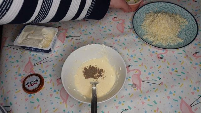 Ниско-въглехидратни БРОКОЛИ на Фурна със Заливка от Я?
