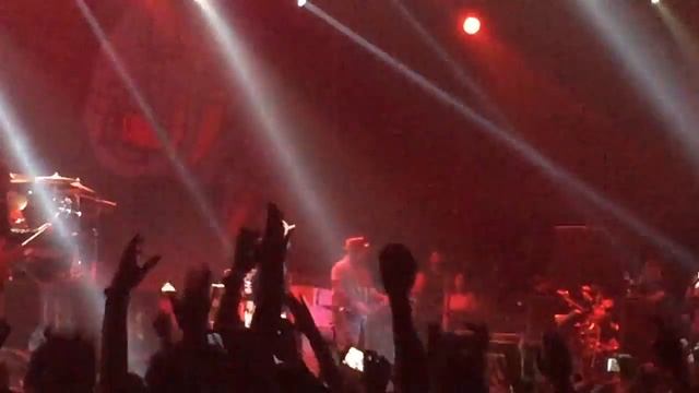 Limp Bizkit - Rollin'