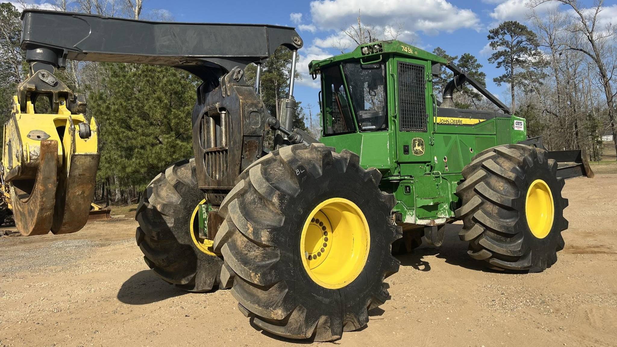 СКИДР John Deere Лесозаготовительная техника - ПОД ЗАКАЗ И В НАЛИЧИИ