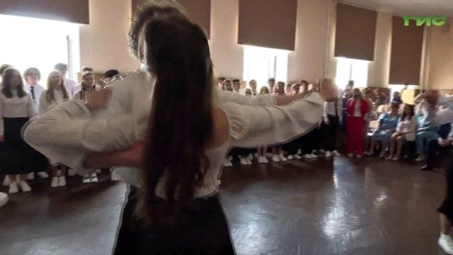 В Самаре для 17 тыс. выпускников прозвенели последние звонки