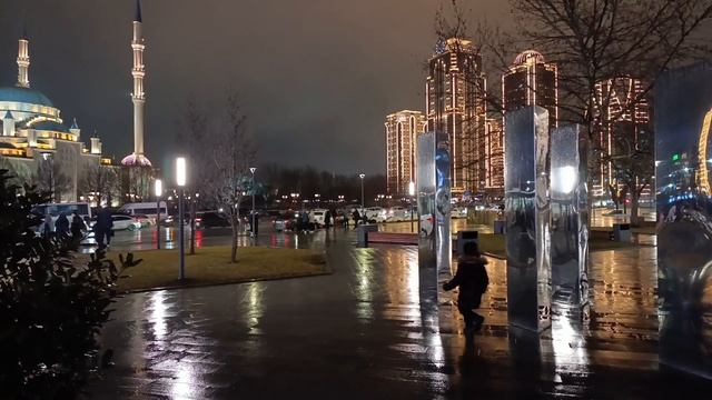 Площадь перед Грозный Молл #грозный