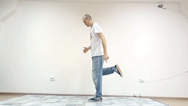 Уроки БРЕЙК-ДАНСА. Кик - движение топрока и его вариация | декабрьский марафон 2023 #6