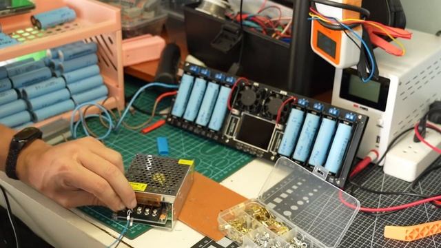 1337+DIY Зарядное устройство для акумуляторов 18650 8s, как и?