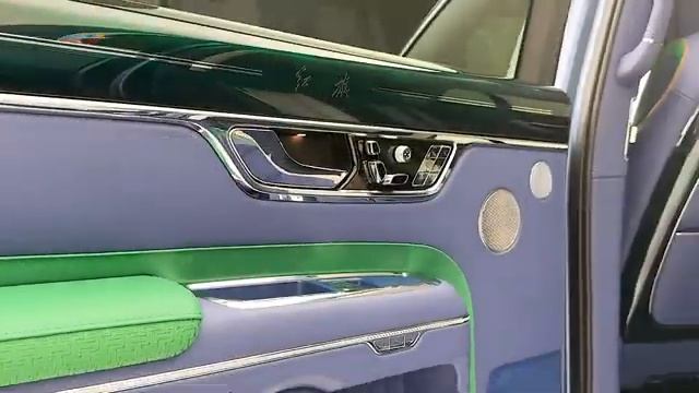 Роскошный_седан_FAW_Hongqi_L5_стоимостью_1_млн_$