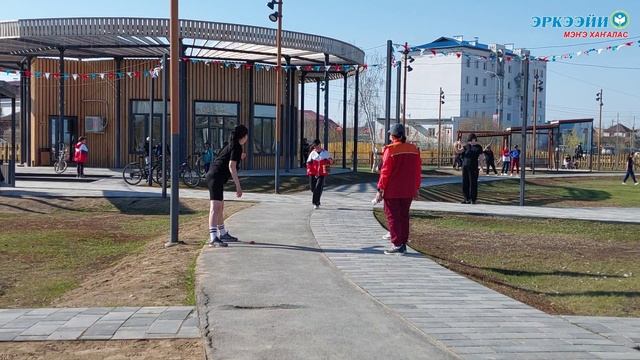 Майа сэлиэнньэтин дьахталларын «Өбүгэ оонньуулара» ыспартакыйаадатыгар уон хамаанда күрэхтэстэ