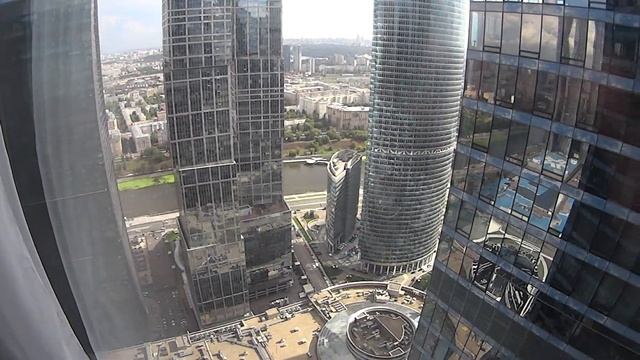 Снимаем номер в Москва   Сити