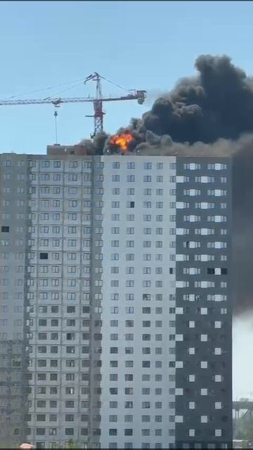 Пожар в многоэтажке