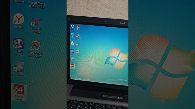 Отличный дешёвый вариант для старых игр и работ