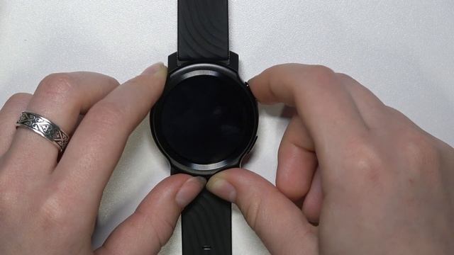 MOTOROLA Moto Watch 100 | Как выполнить принудительную перезагру