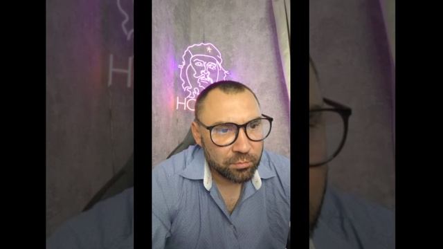Фляги свистят потихоньку.