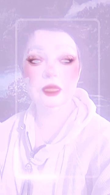 Эффекты Тик тока💐🥰🦋#tiktok #tiktokrussia #tiktokchallenge #иринавнукова #губкин