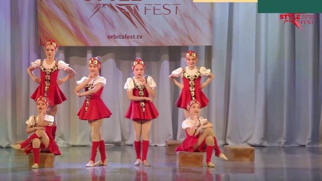 Город Омск Цирковая студия Конфетти