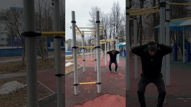 Отжимания, приседания и выходы.