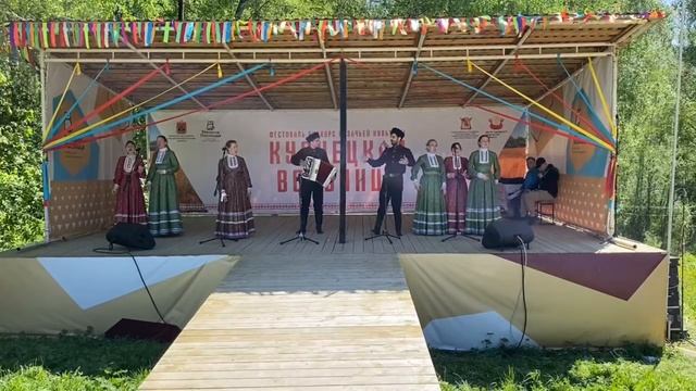 Р.Н.П. "Поехал казак на чужбину далёко" - Анс. "Златница".