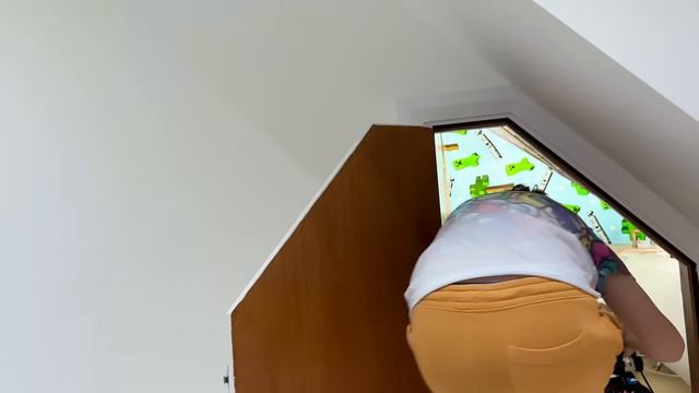 Miss Katy|Мисс Кэти Нашли секретную gaming комнату в доме - каждый для себя