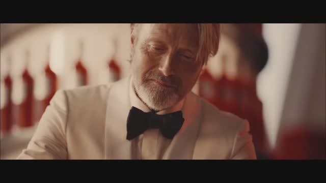 Campari - The Bartender (Mads Mikkelsen) (2025)