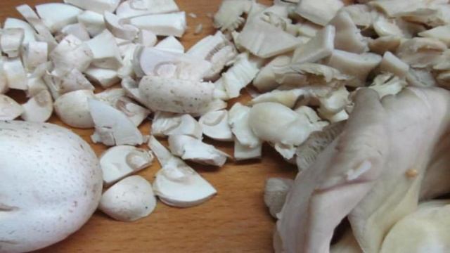 Грибной суп с кукурузной крупой