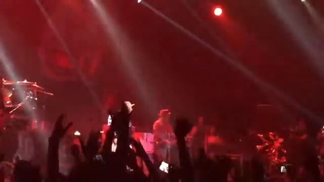 Limp Bizkit - Rollin'
