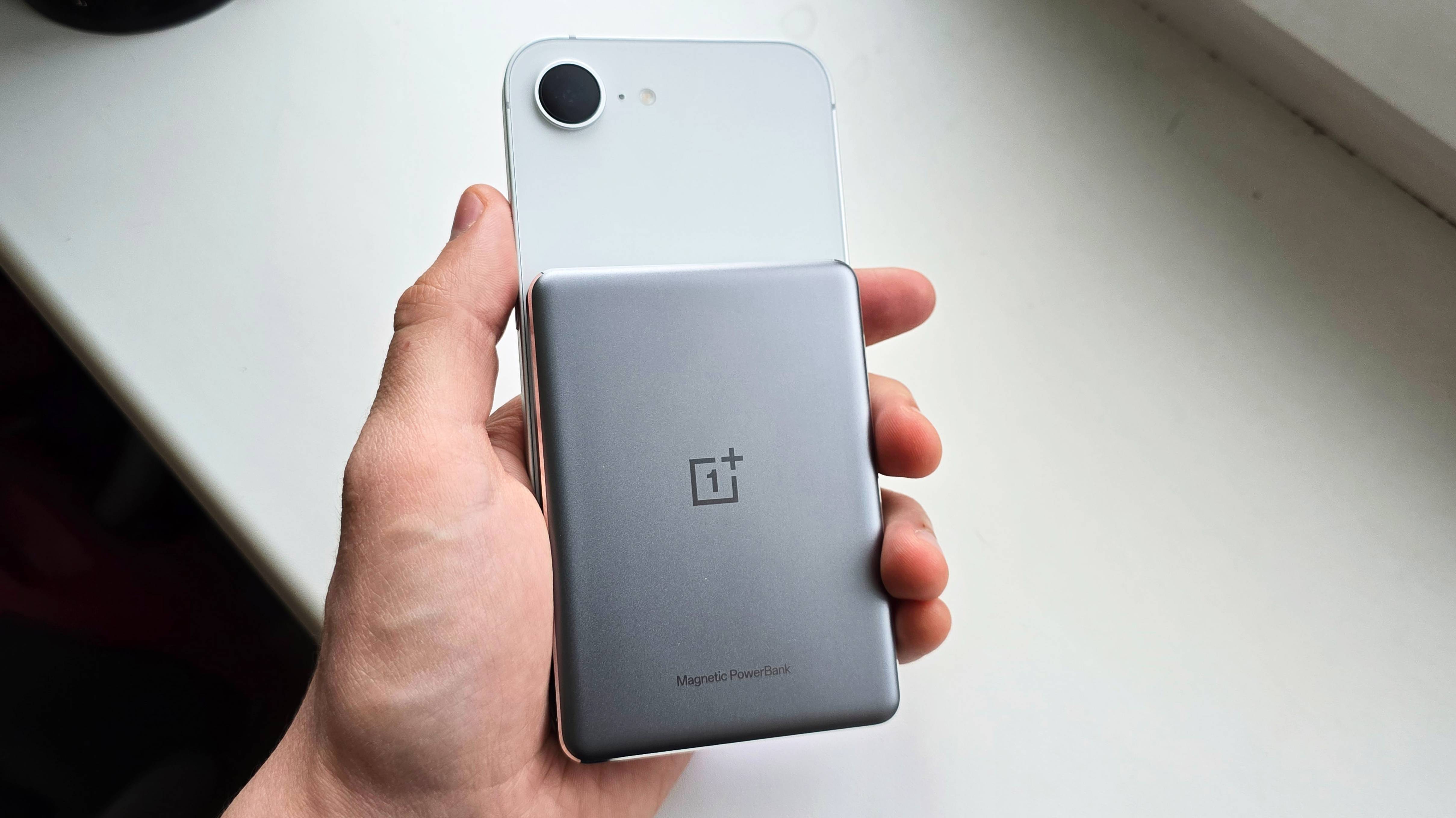 ОЧЕНЬ МАЛЕНЬКИЙ POWERBANK ОТ ONEPLUS!