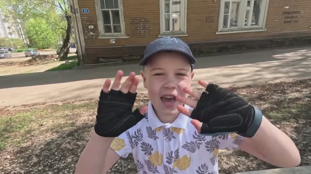 Кенворт Т-660. Все вместе развлекаемся на полосе припятствий.