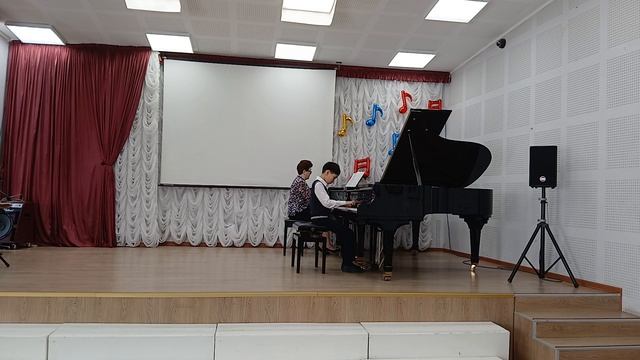 Бутуханов Арсентий