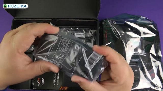 Распаковка Asus Strix X99 Gaming