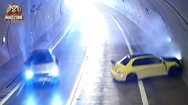 Жесткие Аварии и дтп Идиоты на дороге Водятлы за рулем