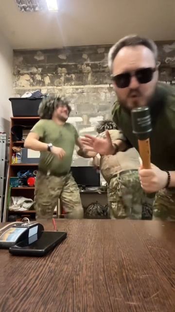 Танцы от «блатных» боевиков  92 ошбр