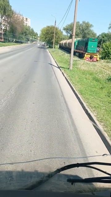26.05.2025 год. Поезд по траве. Не когда косить. Вся жизнь в дороге