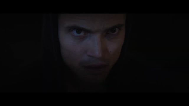 Горячая штучка — Русский Трейлер (Дубляж, 2025)