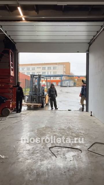 Роллетные ворота. Купить по ссылке в шапке профиля.  #рулонныеворота #рольставни #роллеты #ворота