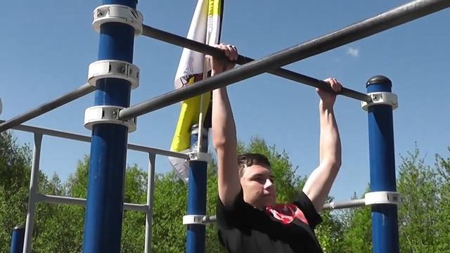 Спортсмены Златоуста показали силу и мастерство на брусьях