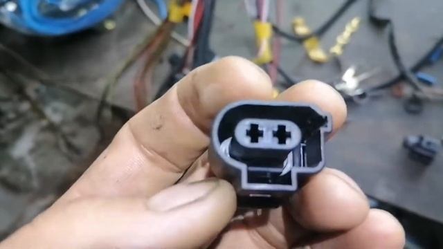 Разъём на Ауди А4, Фольксваген аналоговый  требует обр?