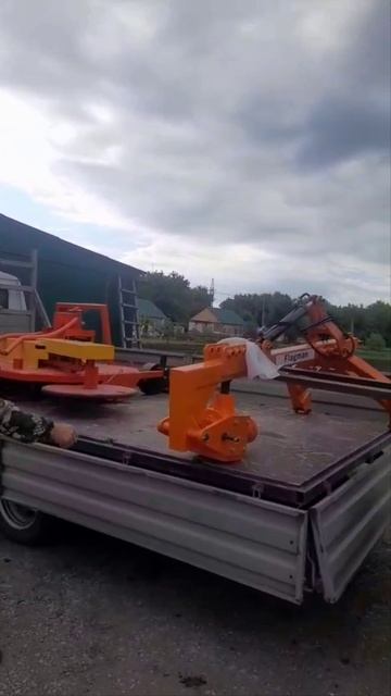 Отгрузка косилки КРС и ямобура .