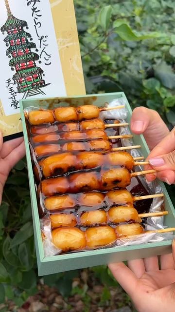 HQ3H1CgTAqw - 濃厚みたらしたっぷりの絶品団子！難波にある「甘党まえだ」#大阪グルメ #japanesefood #japantravel