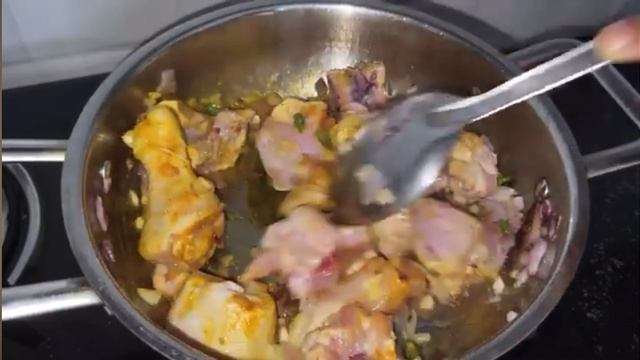 FastRecipies курица жаренная с пажитником!