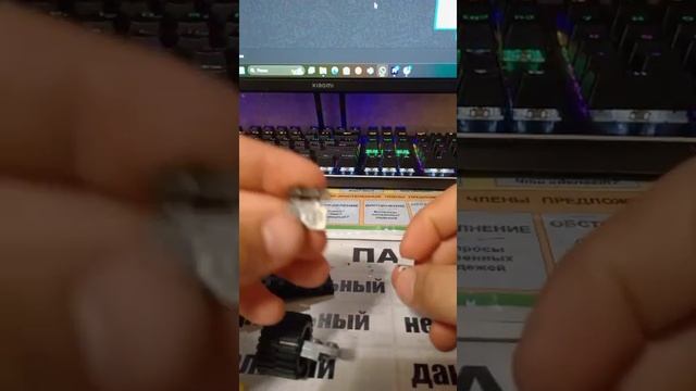 как сделать развал на лего тачке при том что она будет ехать и можно управлять развалам