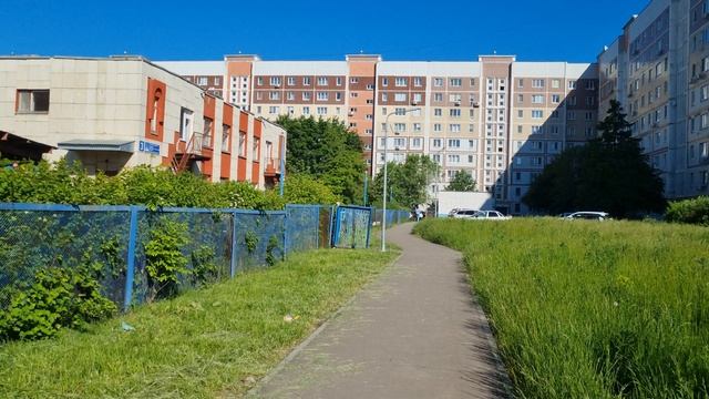 АМИНА ИДЕТ В САДИК