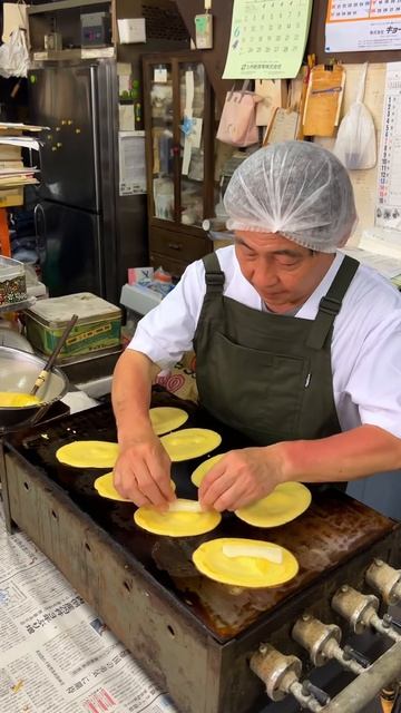 LLemrL_ivF0 - 家族で営む小さな和菓子屋！求肥が入ったあゆが最高だった！唐津にある「島田菓子店」#佐賀グルメ #japanesefood #shorts