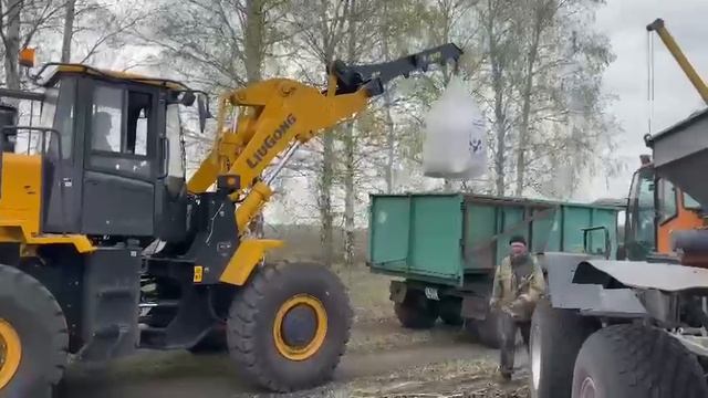 Удлинительный гусек Exten CB5 на Liugong ZL50. Кран балка на фронтальный погрузчик.