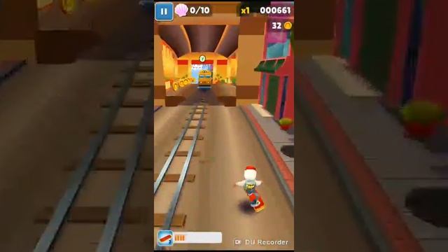 СМОЖЕТ ЛИ МЕНЯ ПОЙМАТЬ ПОЛИЦЕЙСКИЙ? СТАВЛЮ НОВЫЙ РЕКОРД | Subway surf | РАЗБИЛСЯ((( СОБИРАЮ МОНЕТЫ
