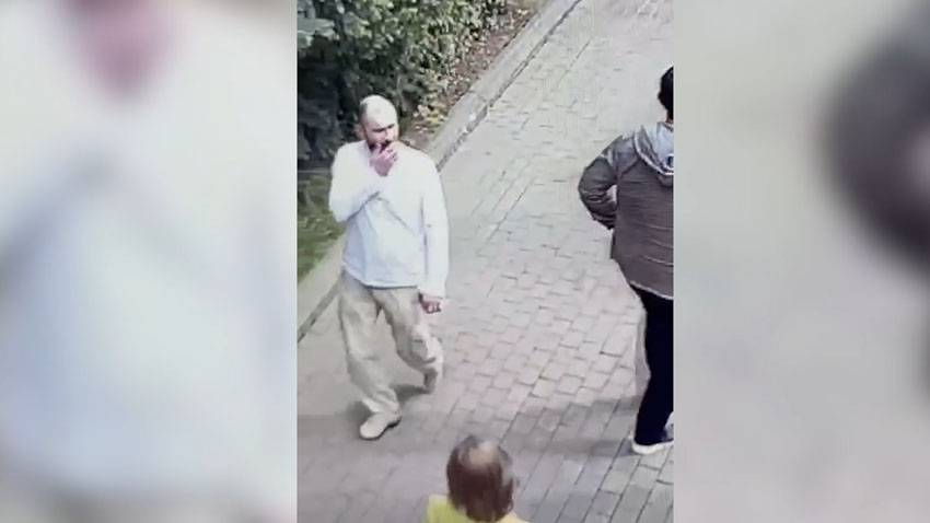 В Московском зоопарке посетитель попытался отравить животных